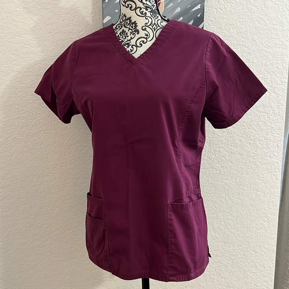 Scrub top